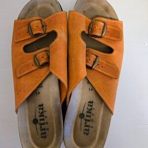 Artika‎ soft orange leather mules slides Size 41/10